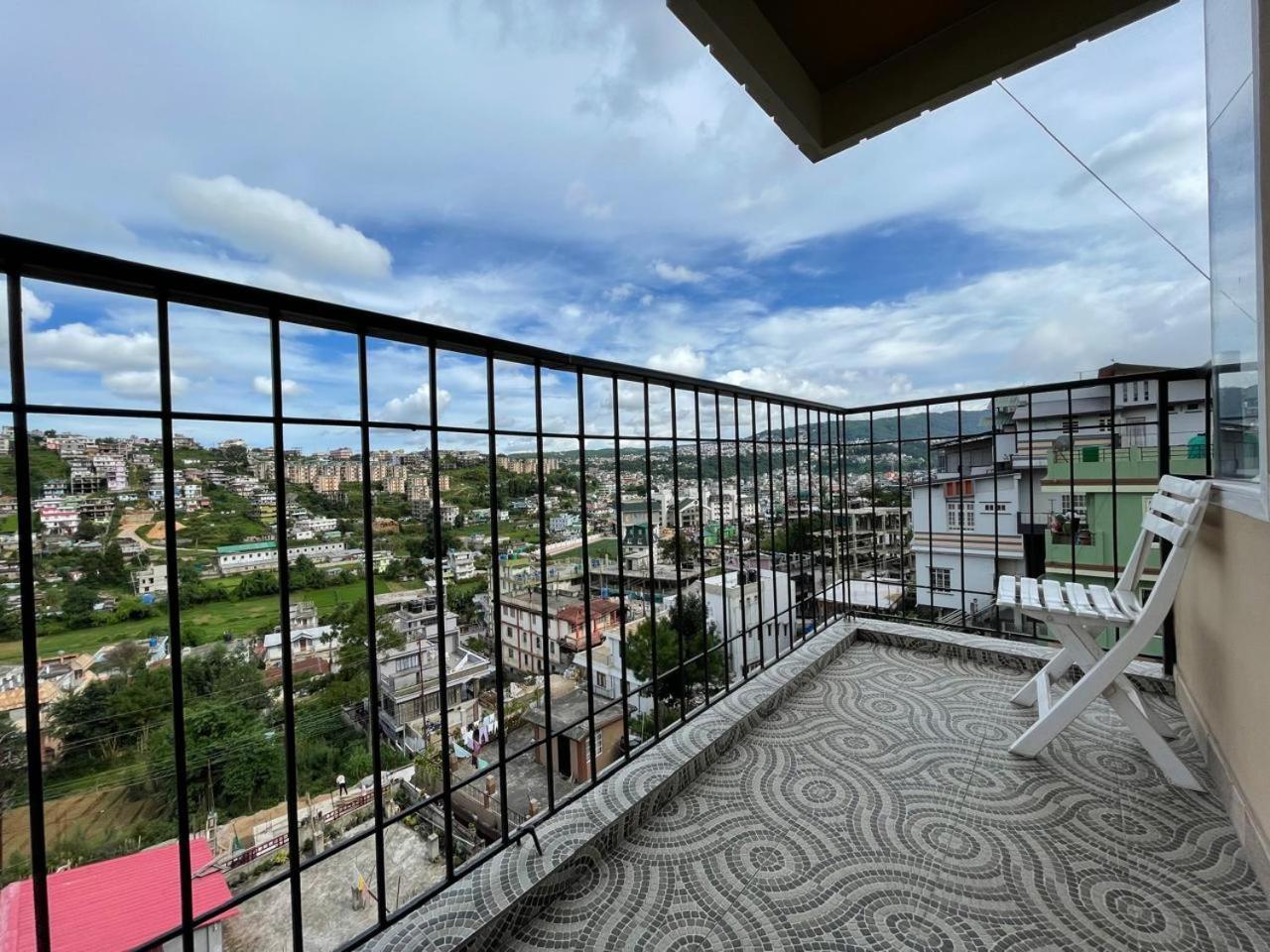 Cafe Sola Bnb Šillong Exteriér fotografie